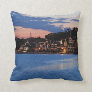 Boathouse Row bij schemering Kussen