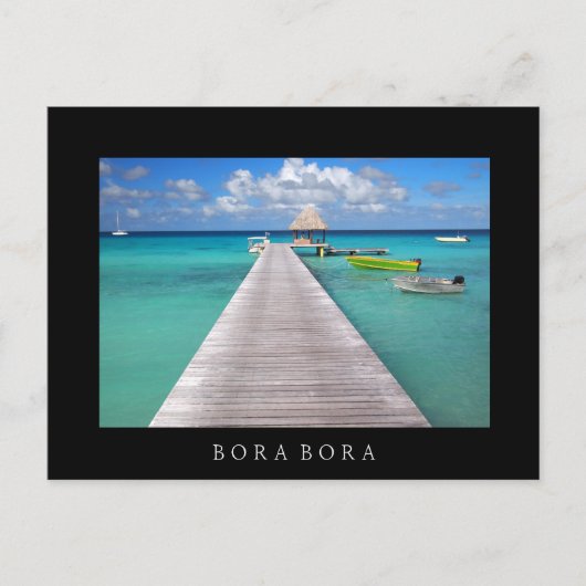 Boats bij een steiger in het zwarte briefkaart Bor (Voorkant)