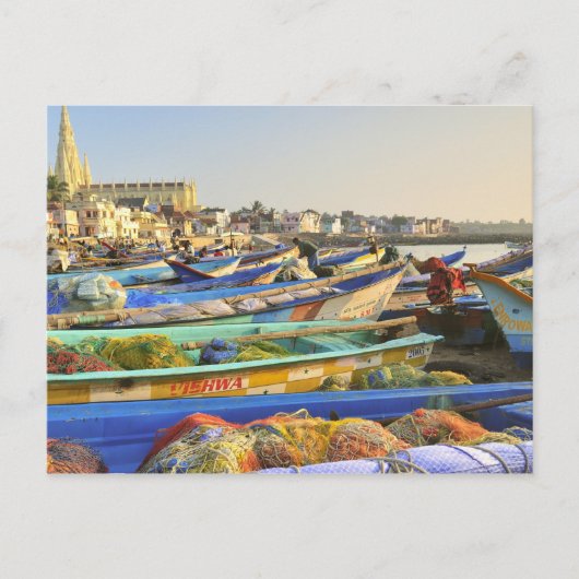 Boats die worden geraasd voor de visserij, de kerk briefkaart (Voorkant)