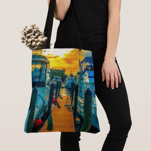 Boats in de Harbour Sunset Tote Bag (Dichtbij)