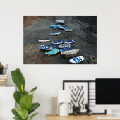 Boats op zwarte zandstrand op Lanzarote Poster (Thuiskantoor)