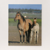 Bob Langrish Kiger Mustang Mare en Foal Standing Legpuzzel (Verticaal)