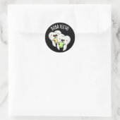 Boba Teeth Grappig Boba Tea Pun Donker BG Ronde Sticker (Tas)