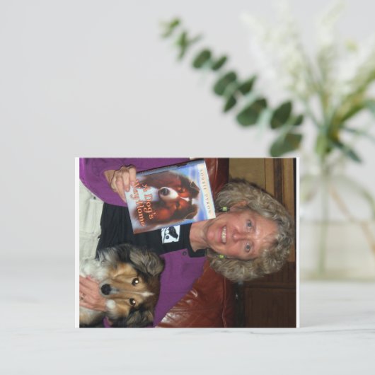 Bobbie Pyron Auteur van A Dog's Way Home Briefkaart (Staand voorkant)