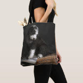 Bobtail puppy portret in studio tote bag (Dichtbij)