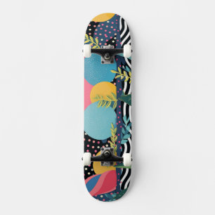 Bochten en stippen met bladeren persoonlijk skateboard
