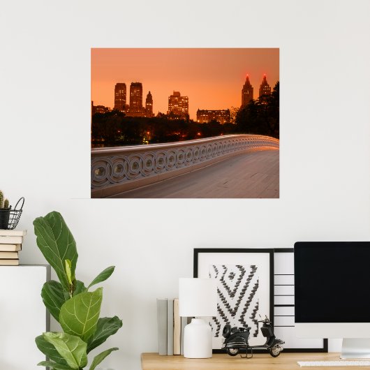 Bodembrug bij Twilight in Central Park, NYC Poster (Thuiskantoor)