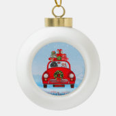 Bodemhond in auto met kerstman keramische bal ornament (Voorkant)