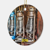 Bodie Ghost Town, Rustige Antieke Keramisch Ornament (Links)