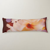 Body Pillow Sword Lily Red Bokeh Lichaamskussen (Achterkant)