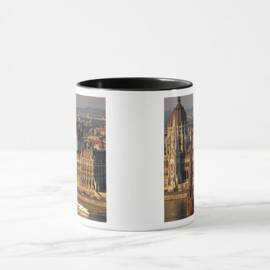 Boedapest, Hongarije, Donau, Parlement Mok (Midden)