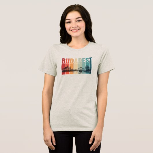 Boedapest Tekst met Silhouet Tri-Blend Shirt (Voorkant volledig)