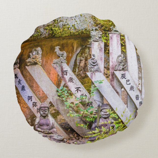 Boeddha-beelden in de tempel Senko-ji Rond Kussen (Achterkant)