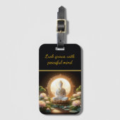 Boeddha in een vredige lotustuin bagagelabel (Voorkant (verticaal))