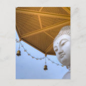 Boeddha-standbeeld in Blue Sky, Umbrella Bells Briefkaart (Voorkant)
