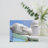 Boeddha-standbeeld rustend vrolijke vreugde briefkaart (Staand voorkant)