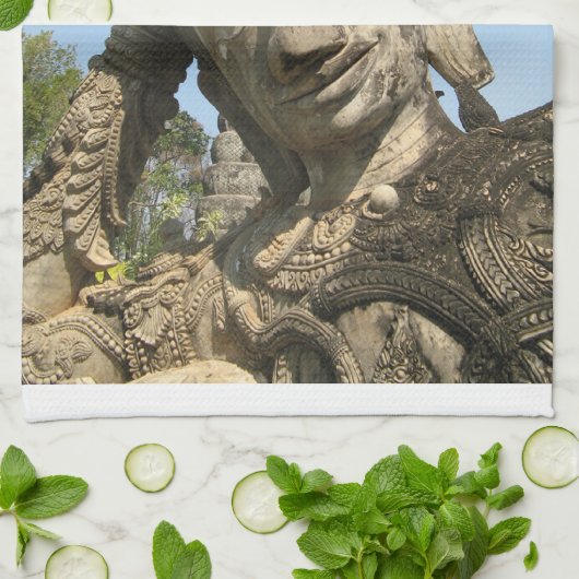 Boeddha wordt teruggekruid ... Nong Khai, Isan, Th Theedoek (Gevouwen)