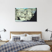 Boeddhistische, Jainistische en Hindu grotten in E Canvas Afdruk (Insitu (Slaapkamer))
