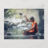 Boeddhistische Monk Washing Implementen Briefkaart (Voorkant)
