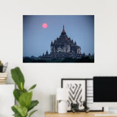 Boeddhistische Tempel Bij Zonsondergang Poster (Thuiskantoor)