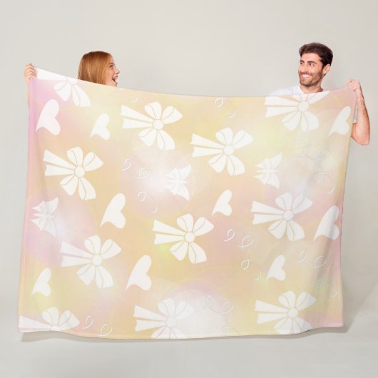 boeg, lint, wit, pastel, harten, licht, roze; fleece deken (In situ)