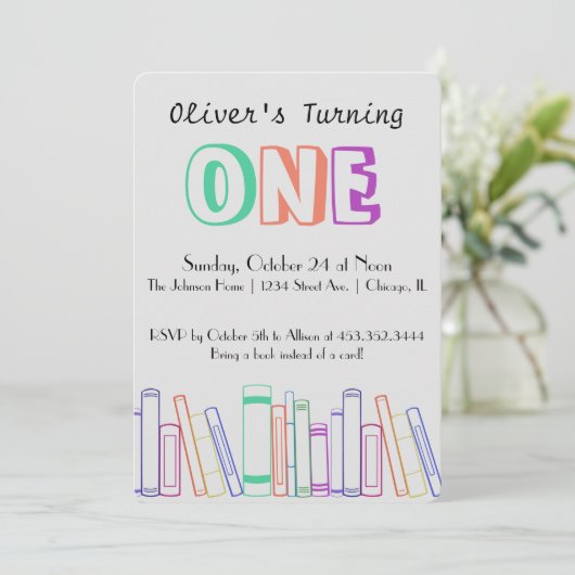 Boek met de uitnodiging van de Eerste Dag van de P (Staand voorkant)