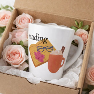 Boek met koffie en glas Met herfstbladeren Latte Mok