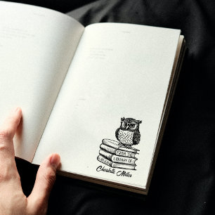 Boek uil op maat uit de bibliotheek van rubberstempel