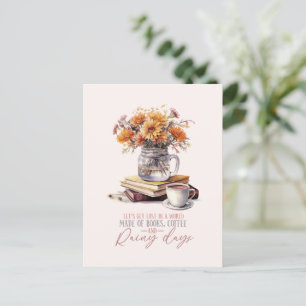 Boeken, koffie en regenachtige dagen briefkaart