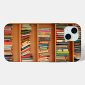 Boeken op boekenplankenachtergrond Case-Mate iPhone case (Achterkant (horizontaal))