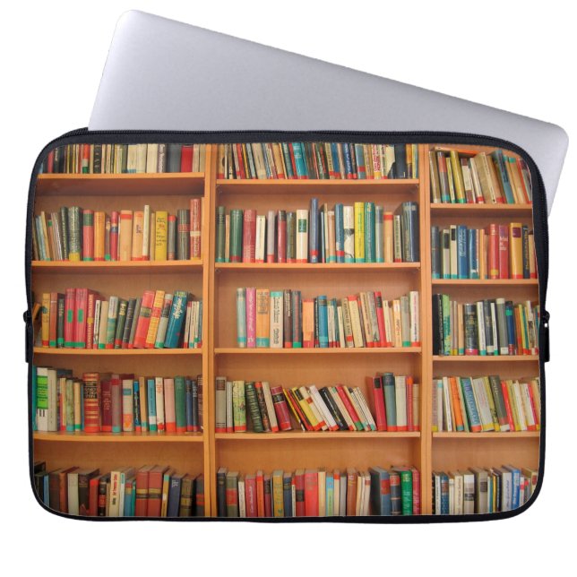 Boeken op boekenplankenachtergrond laptop sleeve (Voorkant)