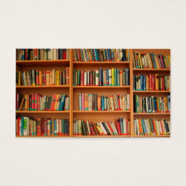 Boeken op boekenplankenachtergrond visitekaartjes