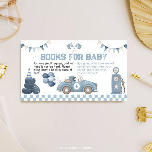 Boeken voor babyfeest met blauwe raceauto informatiekaartje