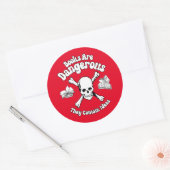 Boeken zijn gevaarlijk ronde sticker (Envelop)