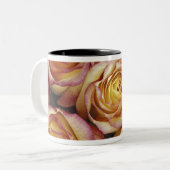 Boeket rozen tweekleurige koffiemok (Voorkant links)