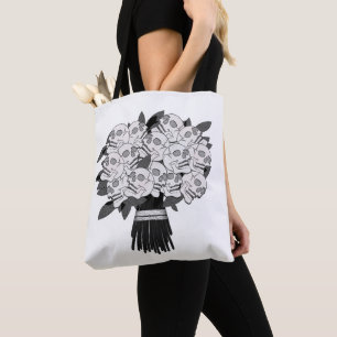 Boeket van Schedelrozen Zwart & Wit Gotisch Tote Bag