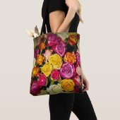 Boeket van wit roze gele rozen bloemen tote bag (Dichtbij)