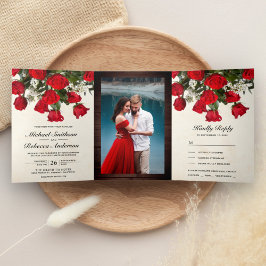 Boeketfoto van landelijke romantische rode rozen T Drieluik Uitnodiging