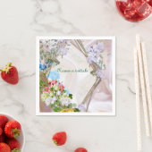 Boeketten van meerkleurige rozen op zijden texture servet (Insitu)