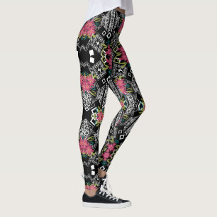 Boeketten van roze bloemen op een geometrische leggings