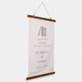 Boekt elk liefdesverhaal persoonlijke weddenschap hangend wandkleed (Gebogen)