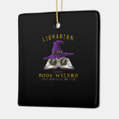 boektovenaar functie titel grappige bibliothecaris keramisch ornament (Links)