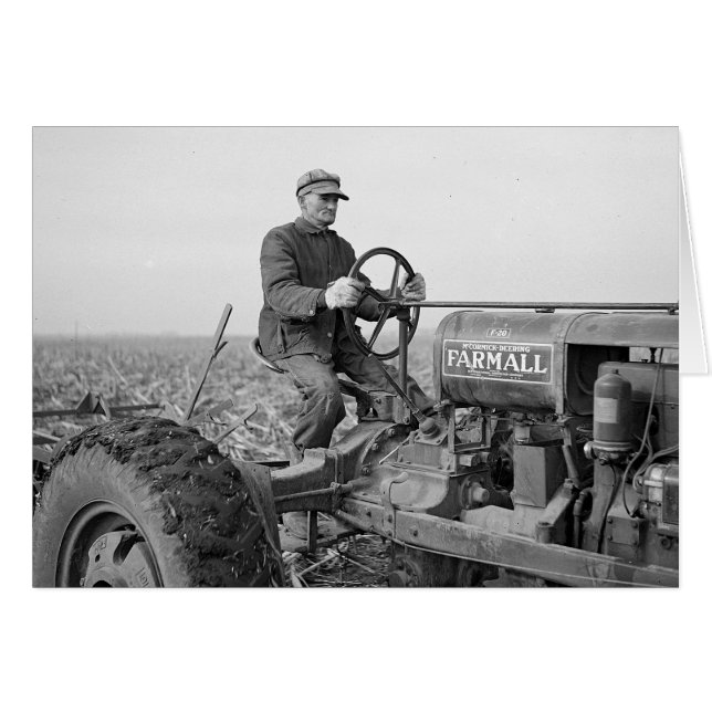 Boer bestuurt tractor, 1937 (Voorkant Horizontaal)