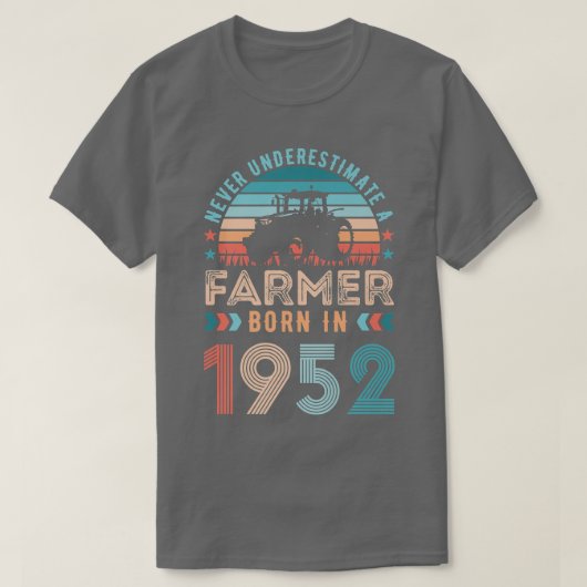Boer, geboren in 1952 Farming Gift 70th Birthday T-shirt (Design voorkant)