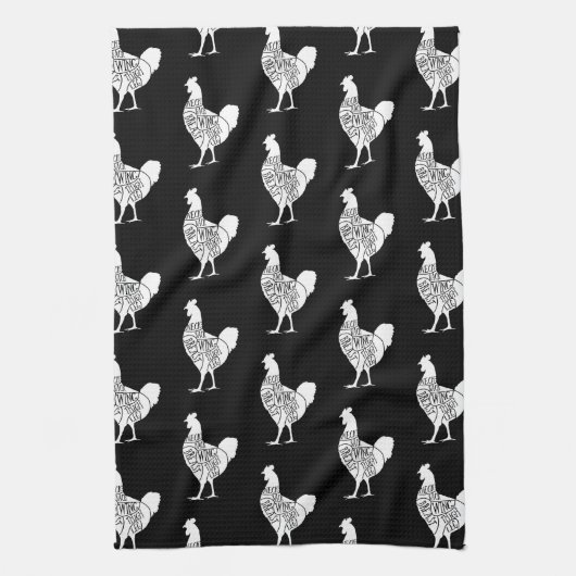 boer kippenvlees snijdt kleine stukjes theedoek (Verticaal)