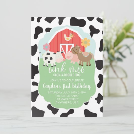 Boerderij dierverjaardag uitnodiging met koe druk (Staand voorkant)