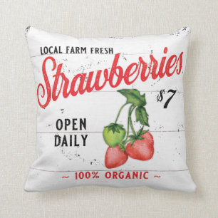 BOERDERIJ FRESH STRAWBERRIES FARMHOUSE DECOR STRAW KUSSEN
