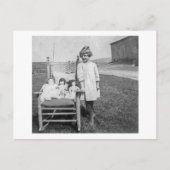 Boerderij Girl en haar Doll Friends  Briefkaart (Voorkant)