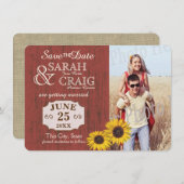 Boerderij hout en zonnebloem foto save the date (Voorkant / Achterkant)