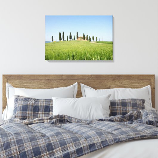 Boerderij in Toscane met cipressen canvas print (Insitu (Slaapkamer))